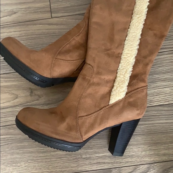 BOOTS BOOTS BOOTS $20 each OBO - Picture 6 of 8